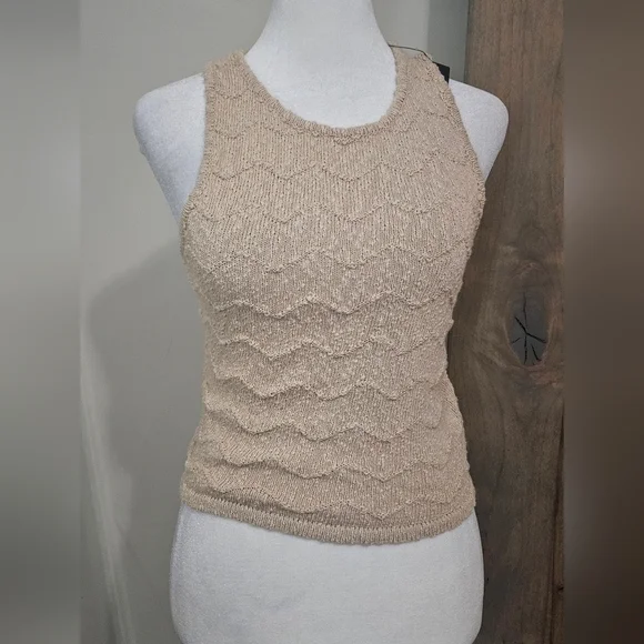 LULU'S Make It Look Easy Beige Knit Sweater Tank. Size Small NWT - Picture 6 of 10